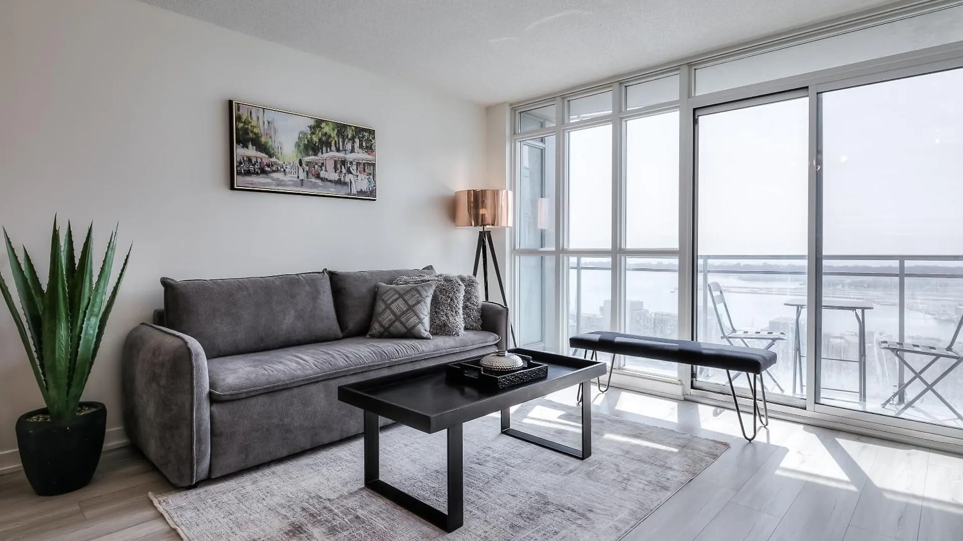 Entire Condo, Heart Of Downtown Toronto Canada